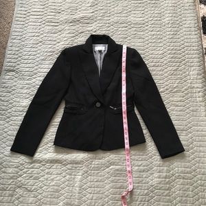 😄 3 for $9 😊 Tahari black stripes blazer 0P